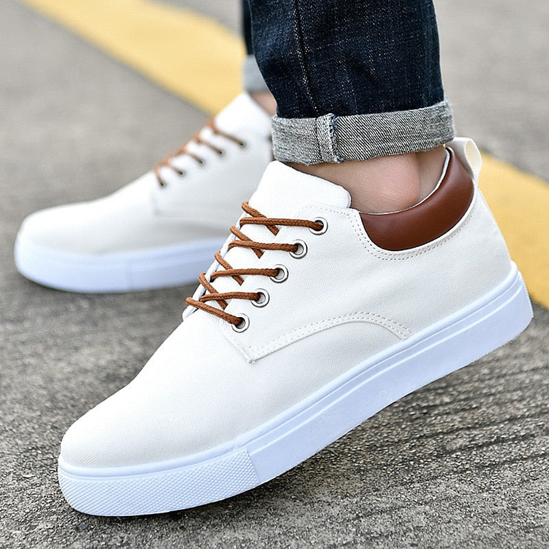 Magnus - Men's Sneakers Featuring a Fresh White Sole